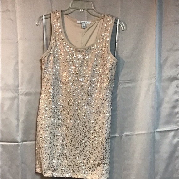 Forever 21 sequined dress - Picture 8 of 8